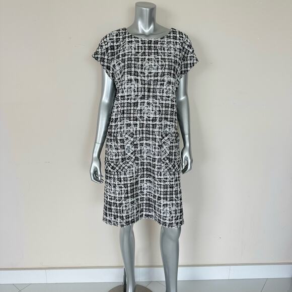 CHANEL women tweed dress size 42FR or size 10US Authentic Retail 2750$ - Picture 1 of 12